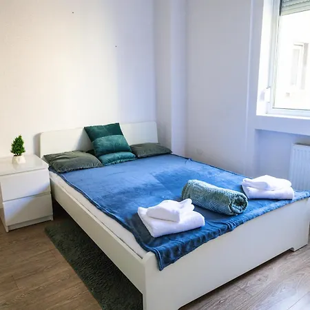 The Loft Luxury Miracle アパート *